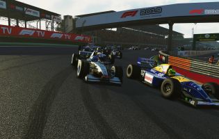 George Russell wins the Azerbaijan Virtual GP